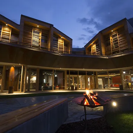 Campzero Active Luxury