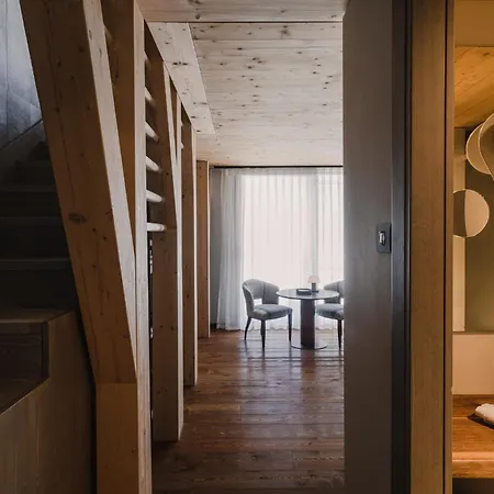 Aethos Hotel Monterosa 호텔 5*