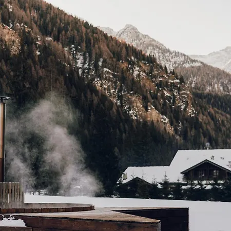 Aethos Hotel Monterosa 호텔 5*