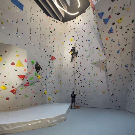 Aethos Hotel Monterosa 호텔