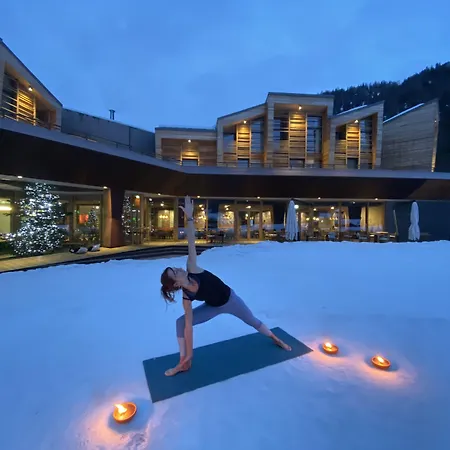 Aethos Hotel Monterosa 샴폴루크